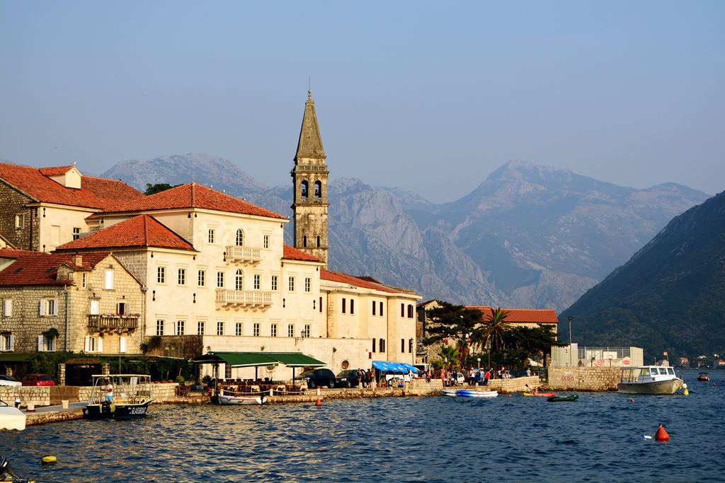458   Montenegro